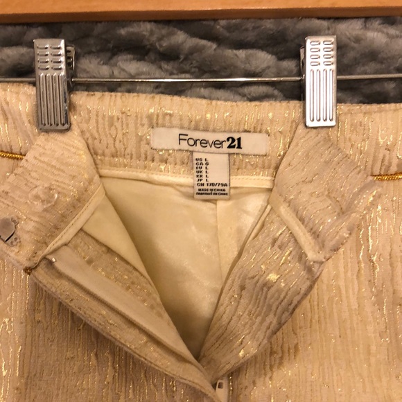 Forever 21 dress shorts - Picture 3 of 3